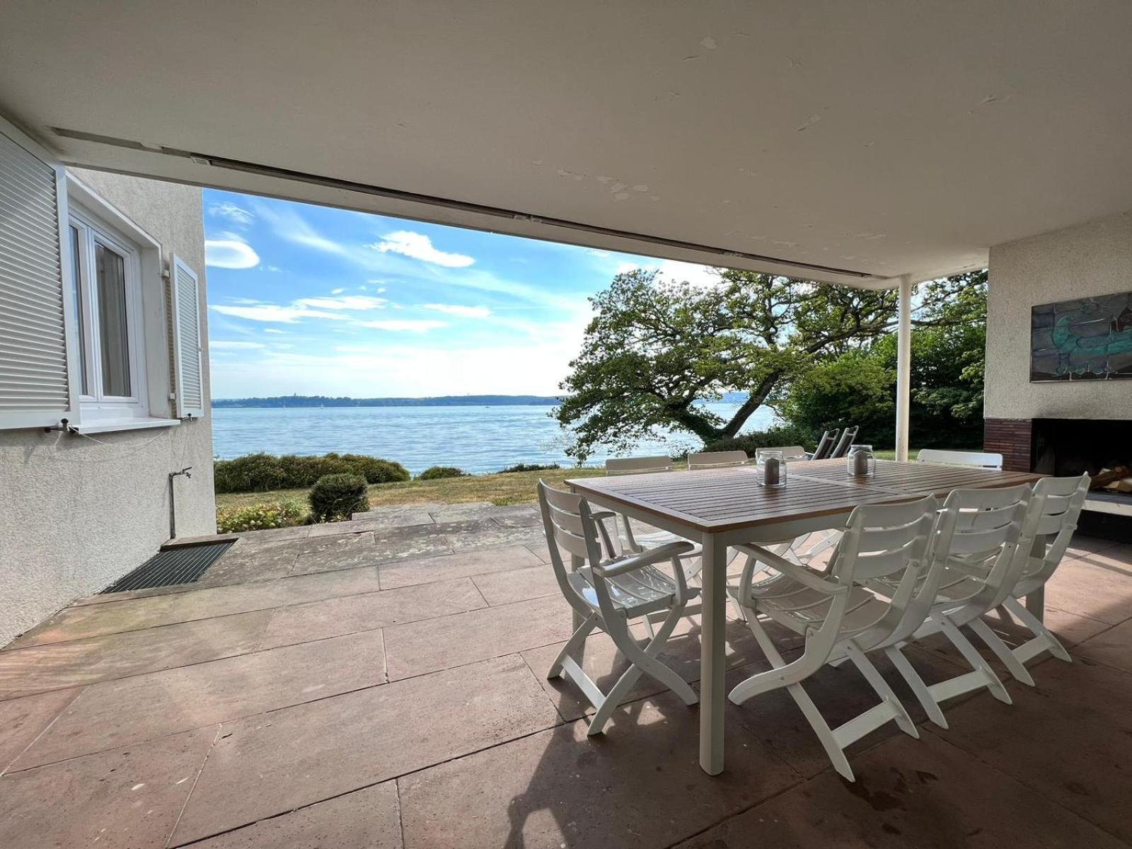 Landhaus Am See Mit Privatem Seezugang Меерсбург Екстериор снимка